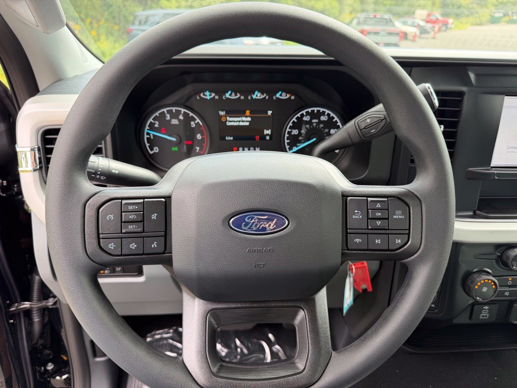 New 2027 Agate Black Metallic Ford F-250® XLT image 6