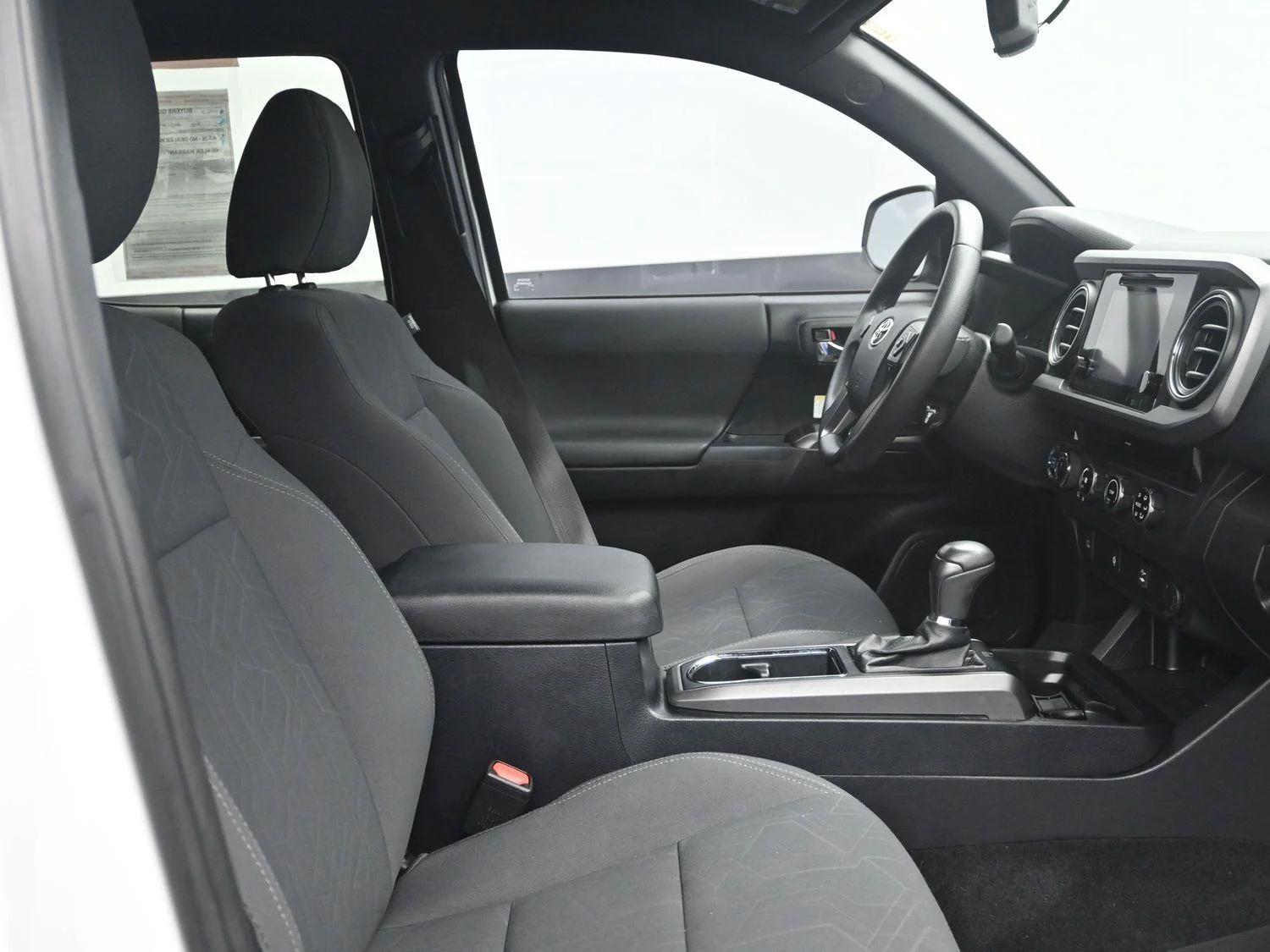 Used 2017 Super White Toyota TRD Off-Road image 8