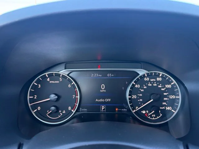 New 2026 Pearl White Nissan 2.5 SV image 24