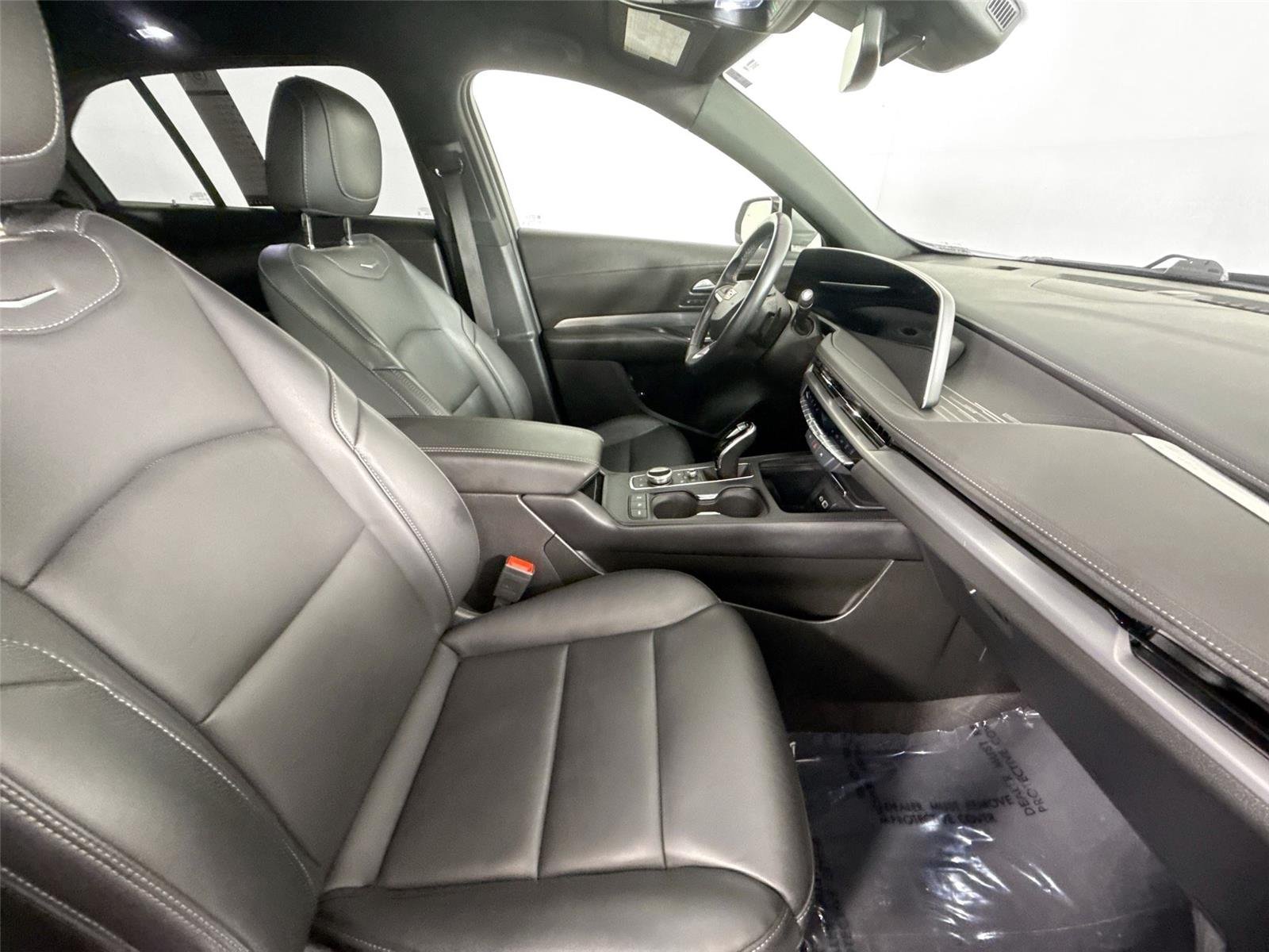 Used 2025 Argent Silver Metallic Cadillac FWD Premium Luxury image 43