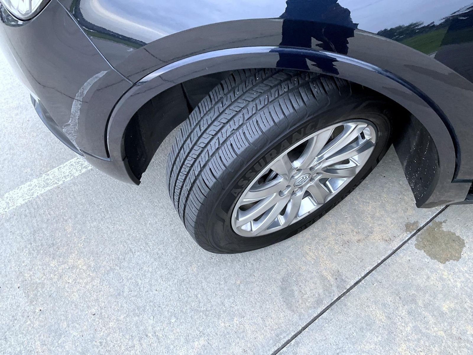 Used 2020 Blue Buick Essence image 23