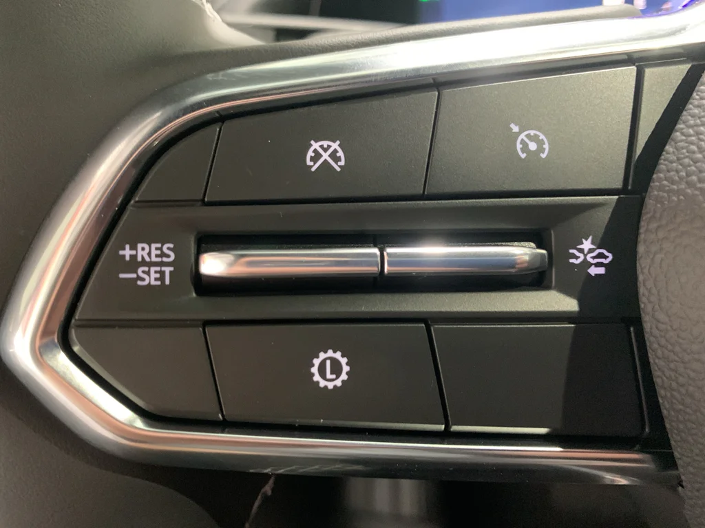 2027 Chevrolet Traverse LT - Photo 20