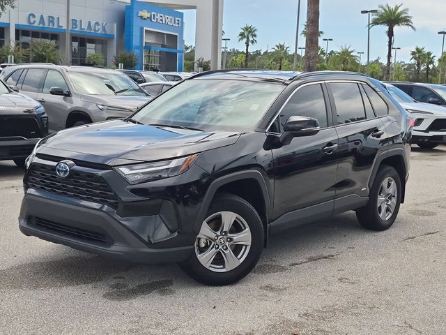 2024 Toyota RAV4 Hybrid XLE