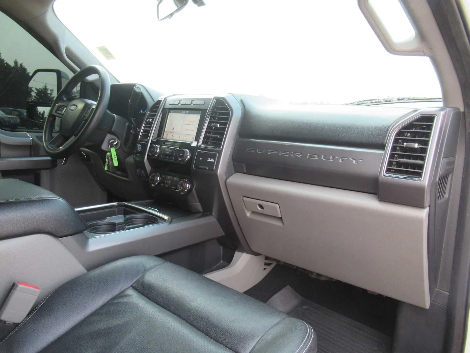 Used 2019 Oxford White Ford XLT image 18