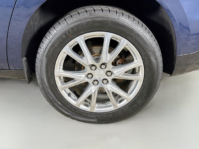 Used 2022 Blue Buick Essence image 32