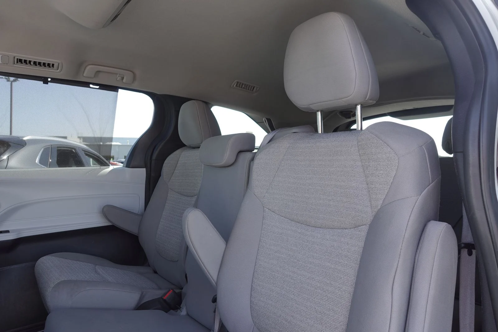 Used 2025 Ice Cap Toyota LE image 12