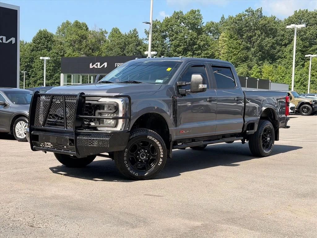 Used 2024 Gray Ford XL image 2
