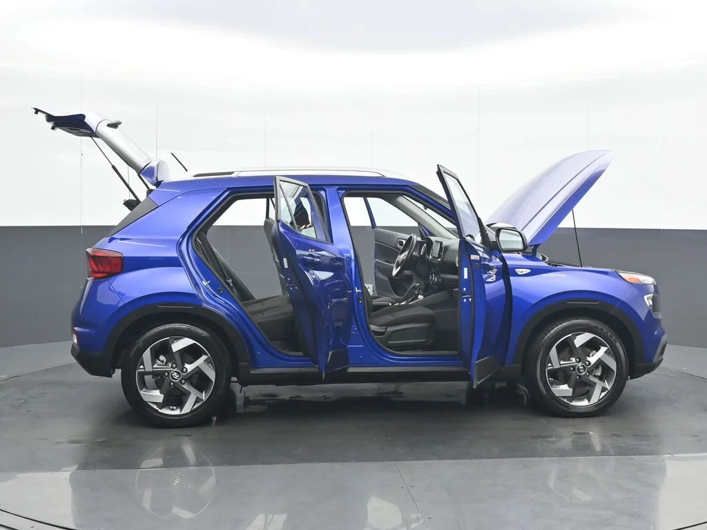 Used 2025 Blue Hyundai SEL image 36