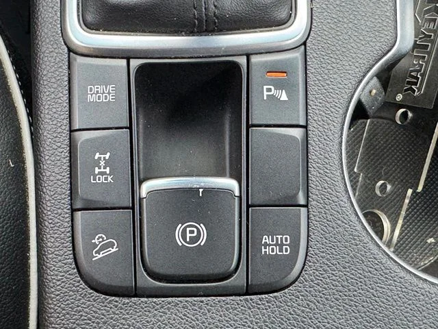 Used 2020 Snow White Pearl Kia SX image 35