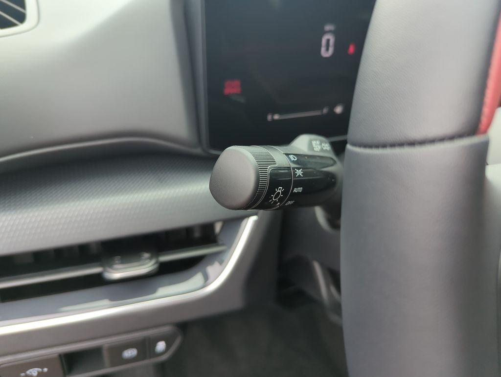New 2026 Interstellar Gray Kia GT-Line image 21