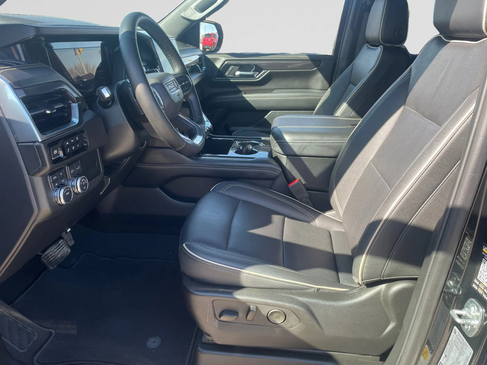 Used 2025 ONYX BLACK GMC Elevation 4WD image 15