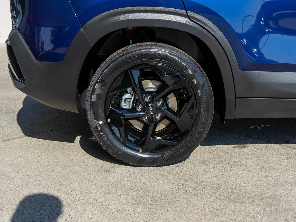 New 2026 Dark Ocean Blue Kia EX image 31