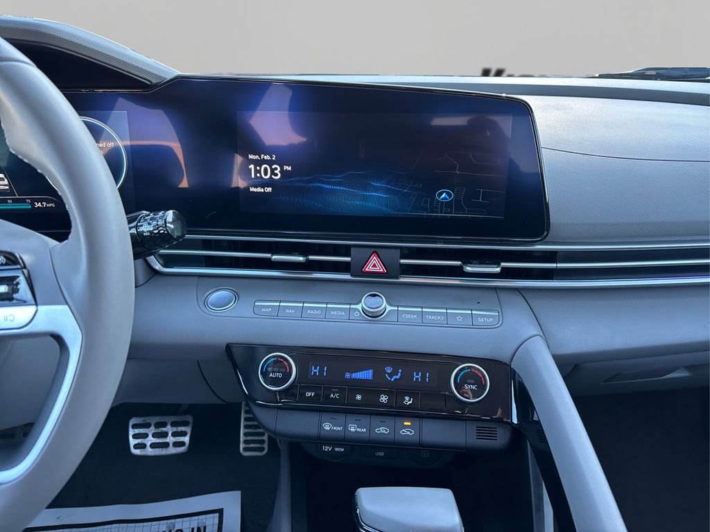 2025 Hyundai Elantra Blue - Photo 20