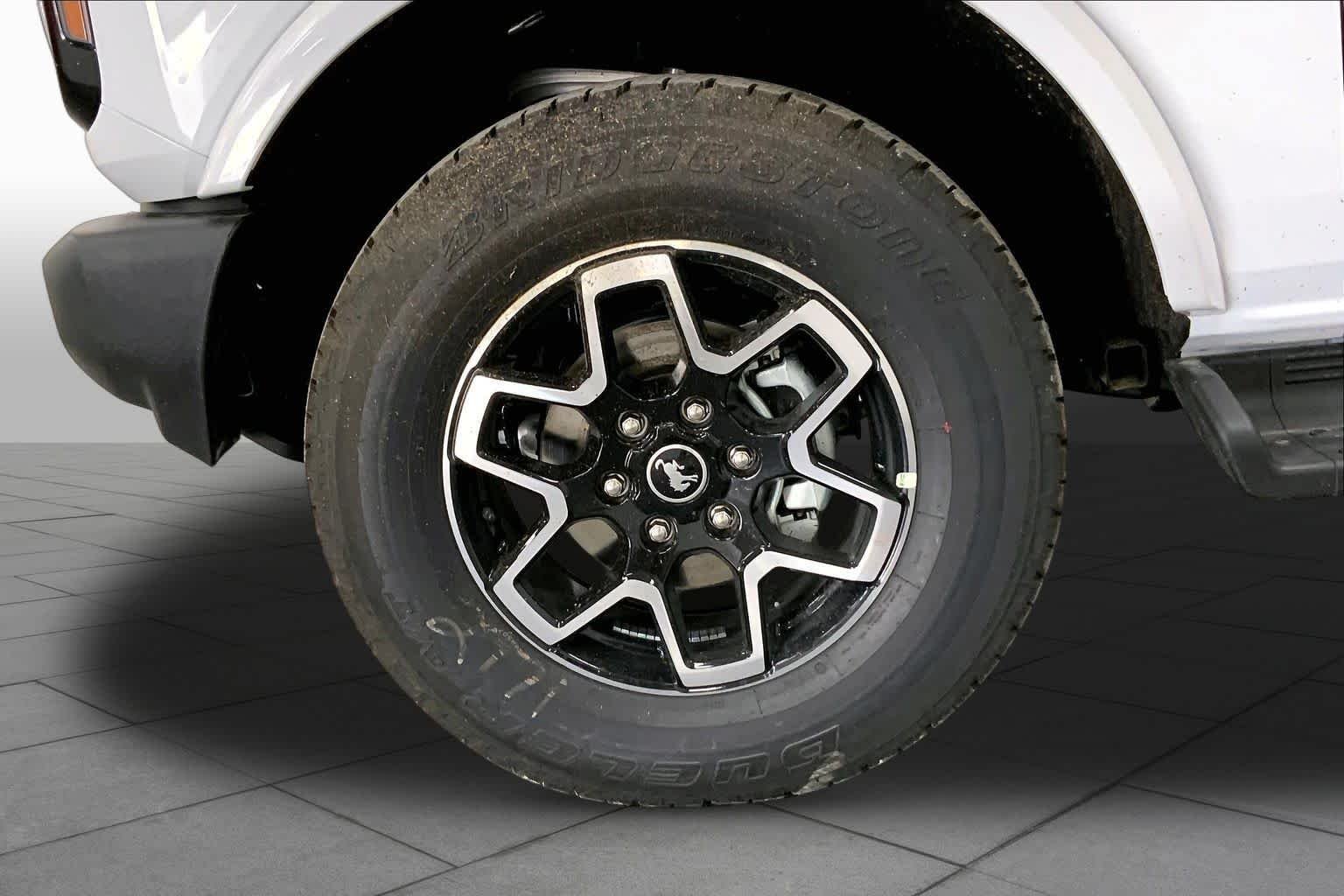 New 2026 Oxford White Ford Outer Banks® image 9
