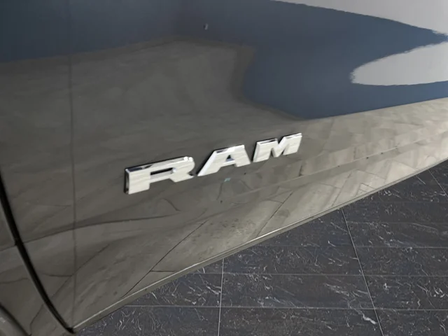 New 2026 Granite Crystal Metallic Clear-Coat Exterior Paint RAM Big Horn/Lone Star image 36