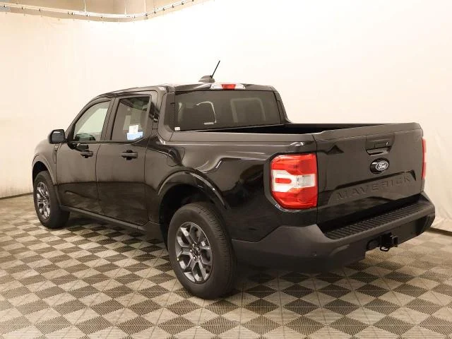 New 2026 Shadow Black Ford XLT image 21