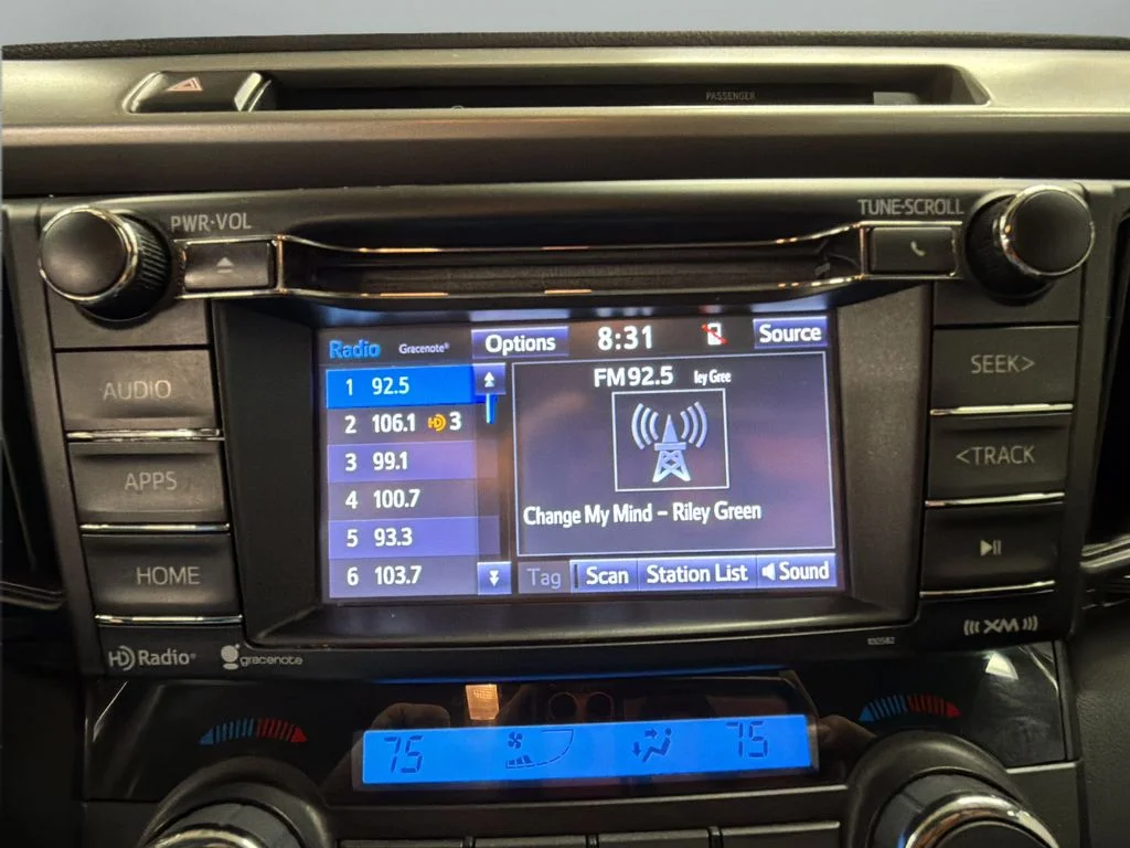 Used 2016 Gray Toyota XLE image 24