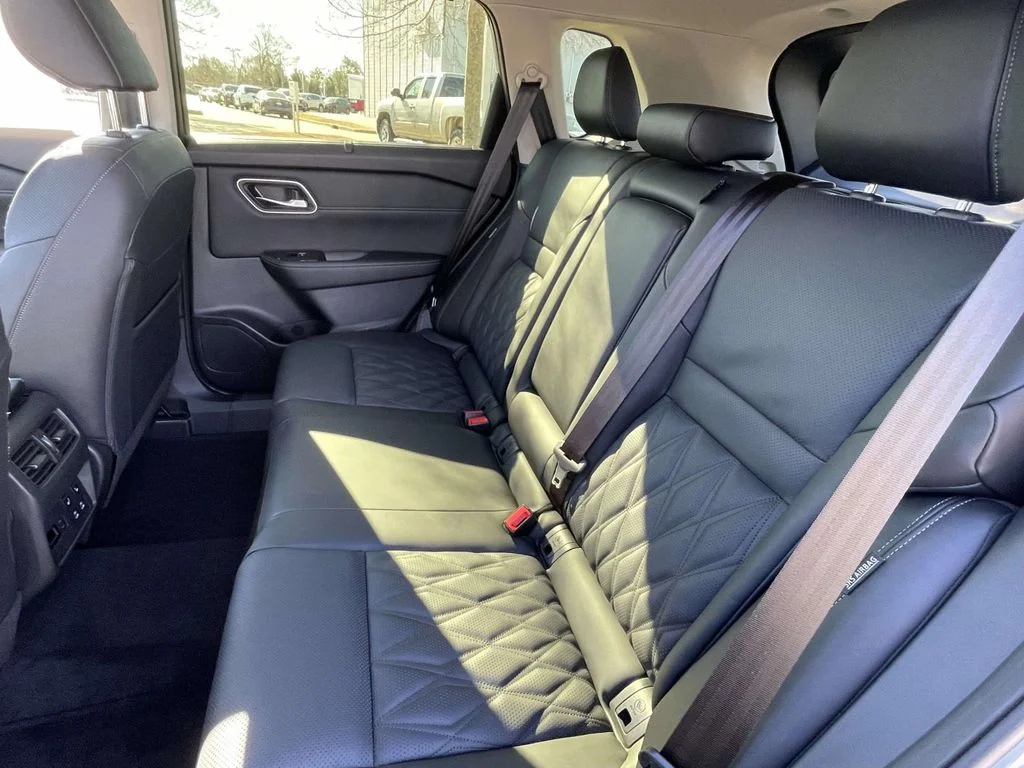 New 2026 Gray Nissan Platinum image 11
