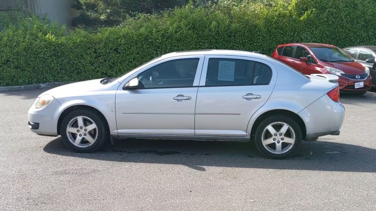 2008 Chevrolet Cobalt LT photo 3