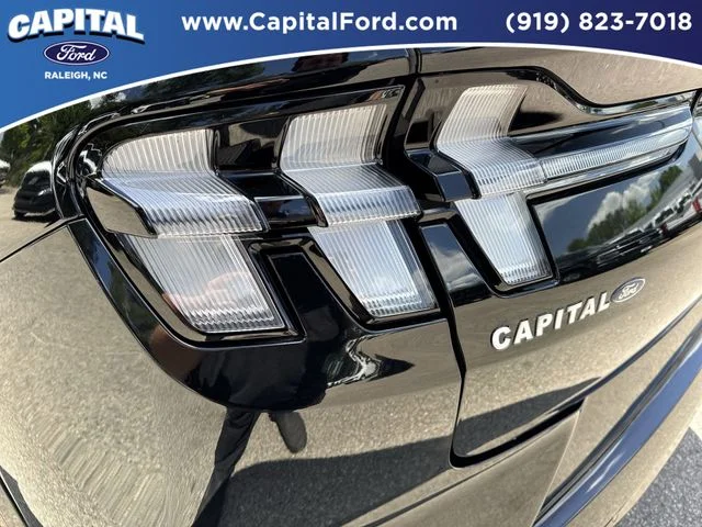 Used 2025 Black Ford Premium image 15