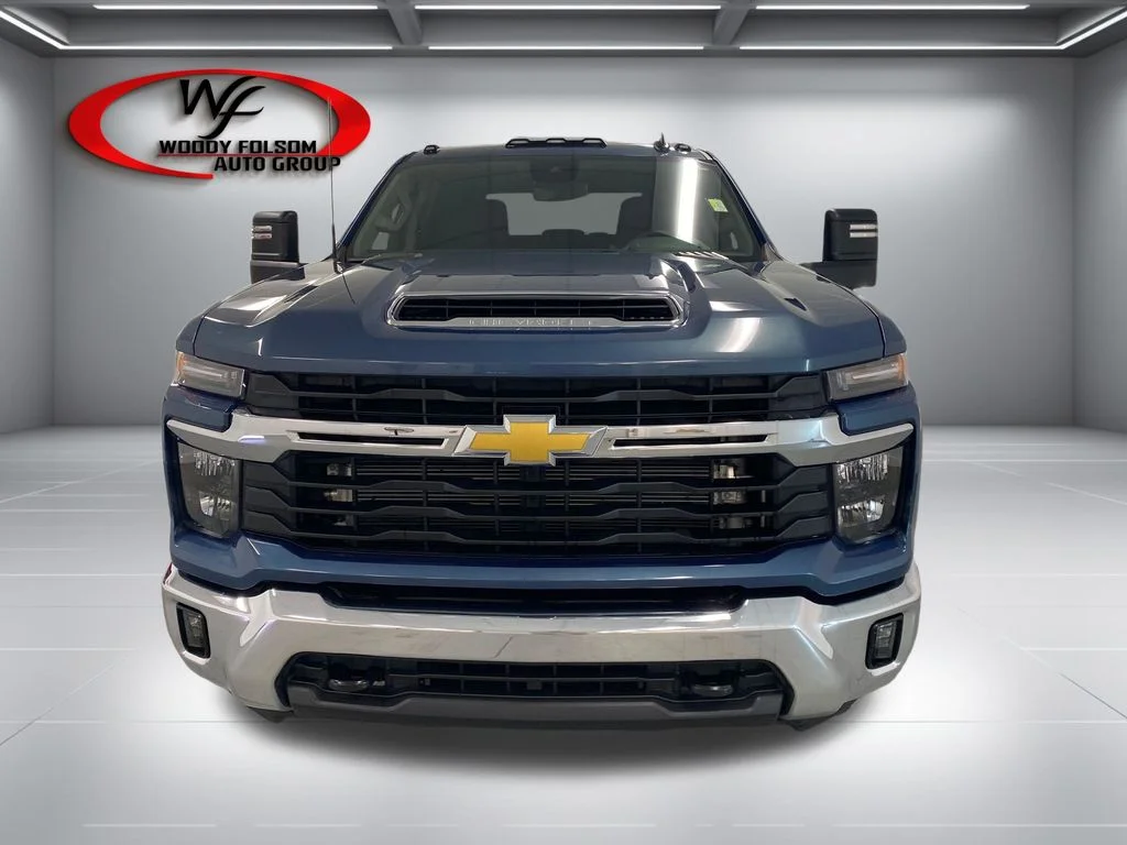 Used 2025 Blue Chevrolet LT image 2