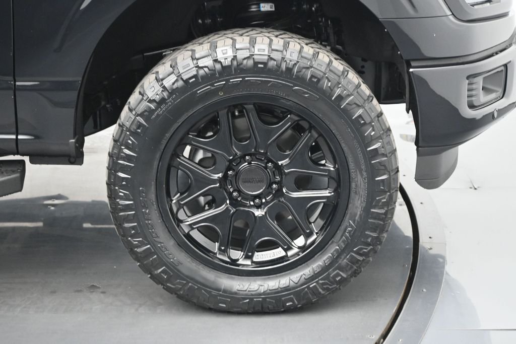 New 2026 Agate Black Metallic Ford XLT image 23