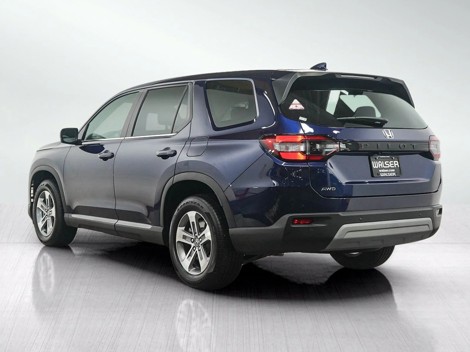 Used 2025 Blue Honda EX-L image 4