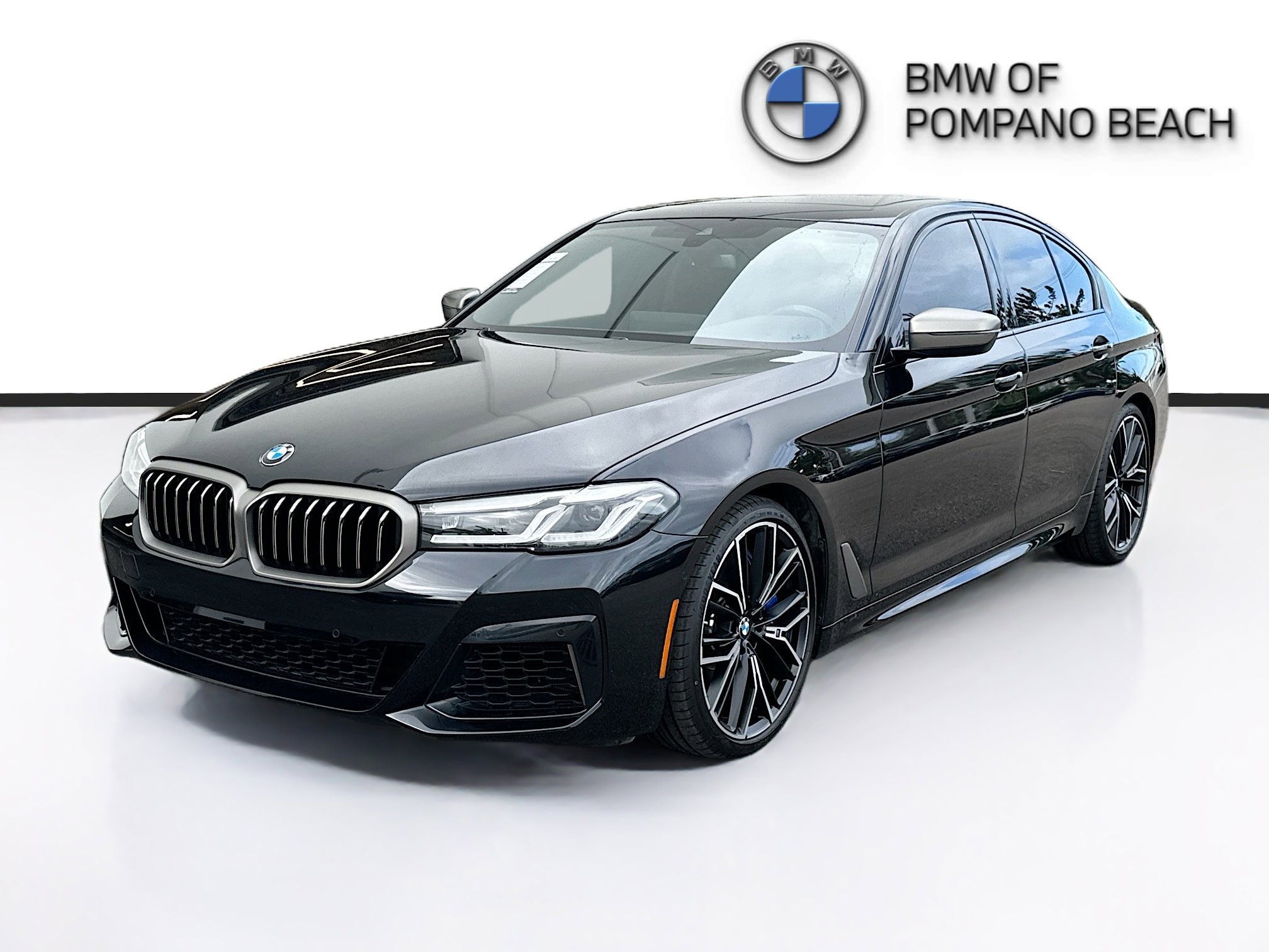 Used 2023 Black Sapphire Metallic BMW M550i xDrive image 3