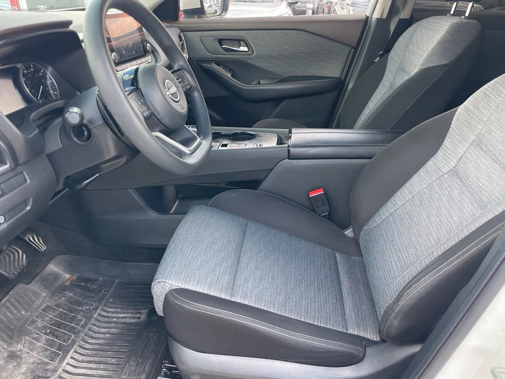 Used 2023 White Nissan SV image 13