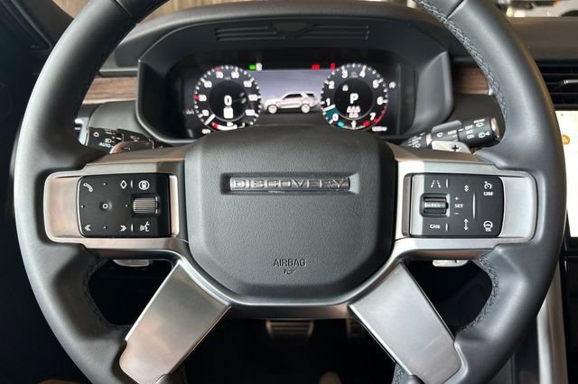 Used 2025 Brown Land Rover Dynamic SE image 22