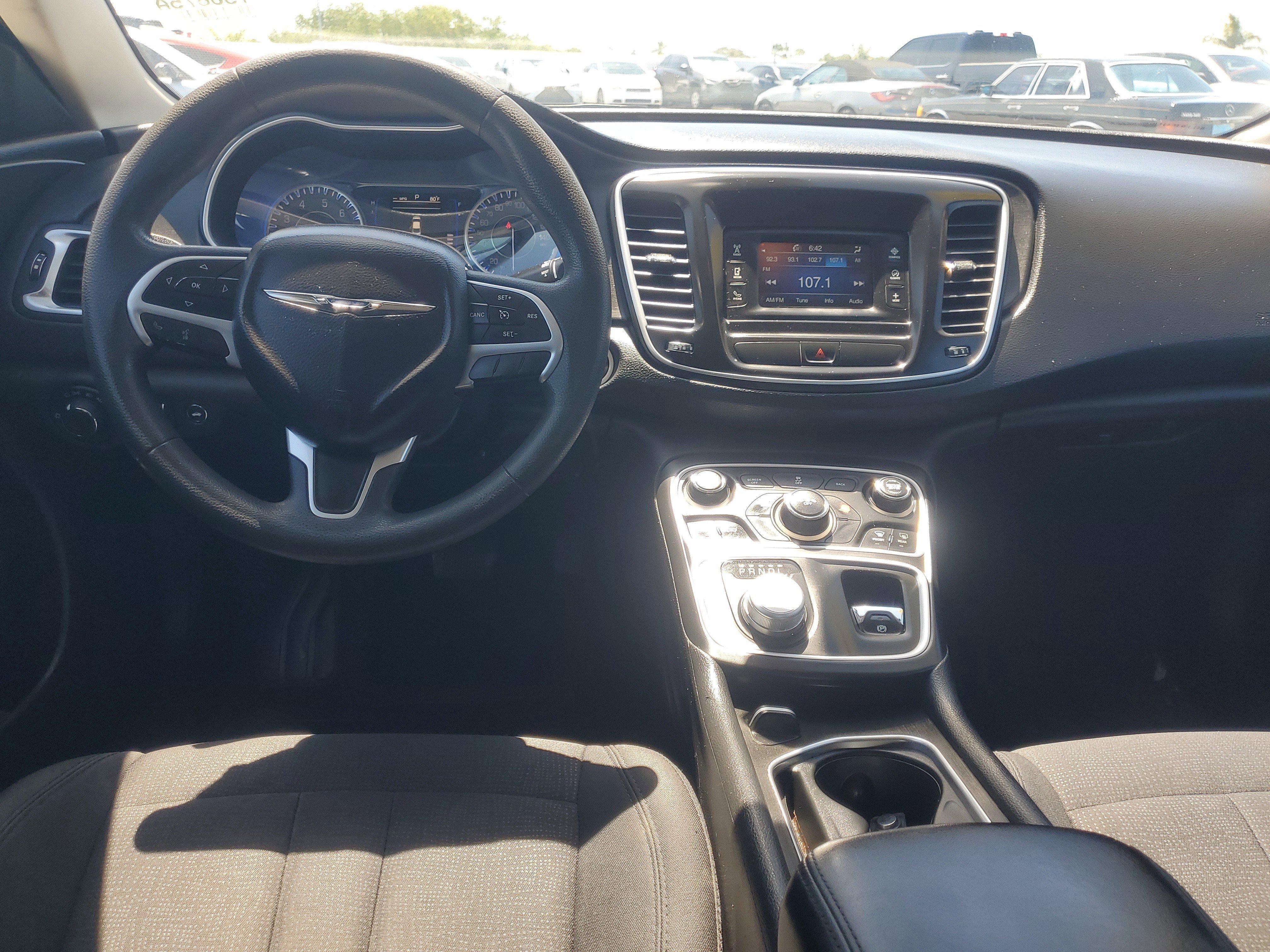 Used 2016 Bright White Clearcoat Chrysler LX image 14