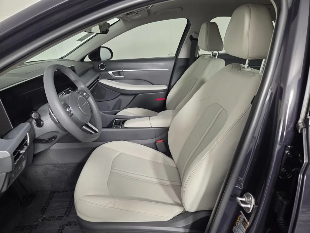 Used 2024 Carbon Blue Hyundai SEL image 8
