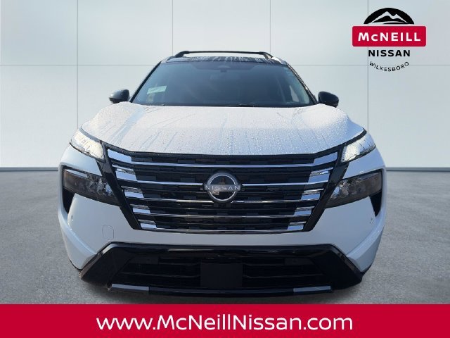 New 2026 White Nissan Platinum image 2