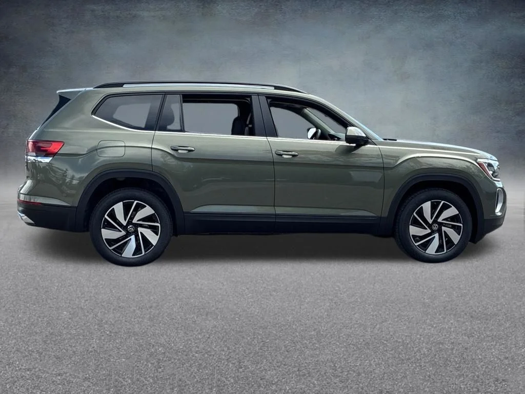 New 2026 Green Volkswagen 2.0T SE w/Technology image 6