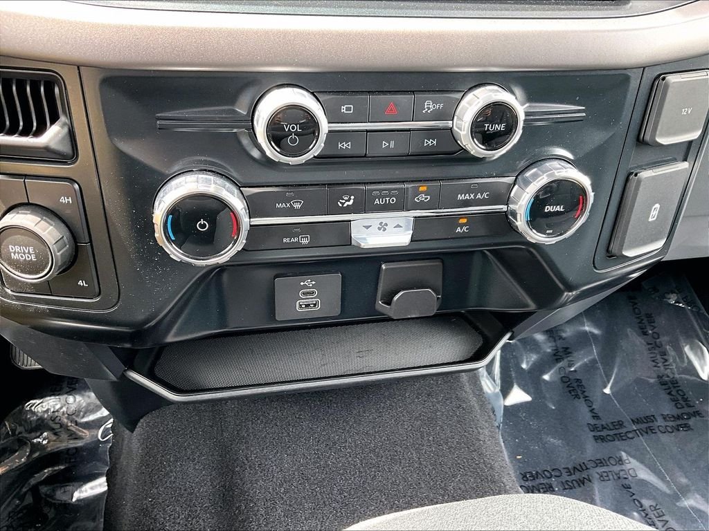 Used 2025 Black Ford XLT image 25