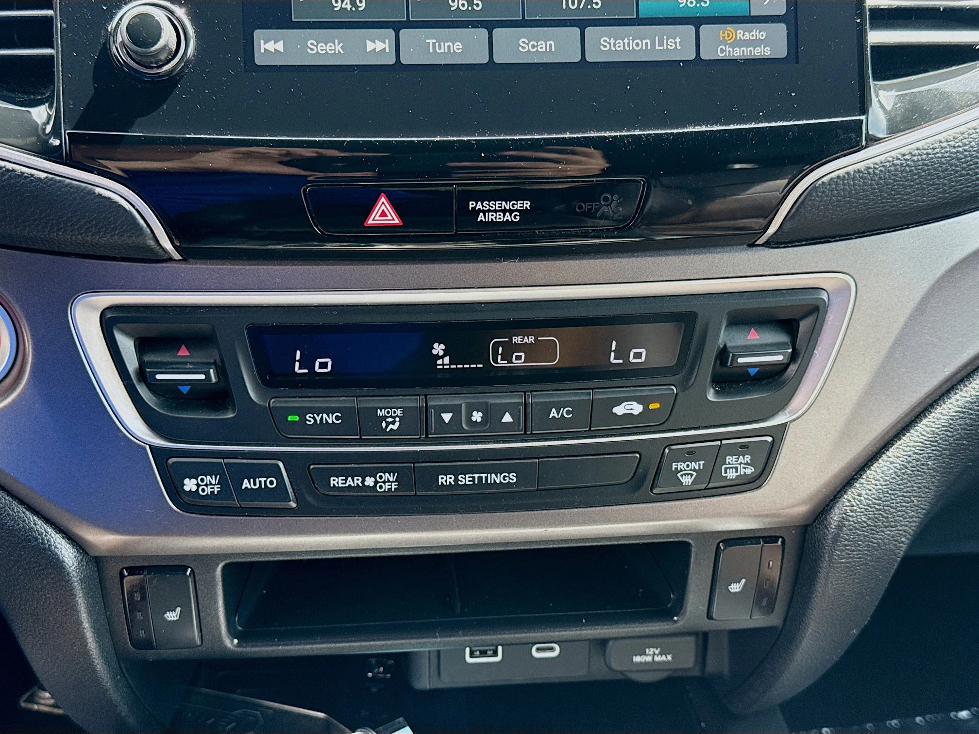 2024 Honda Passport EX-L - Photo 14