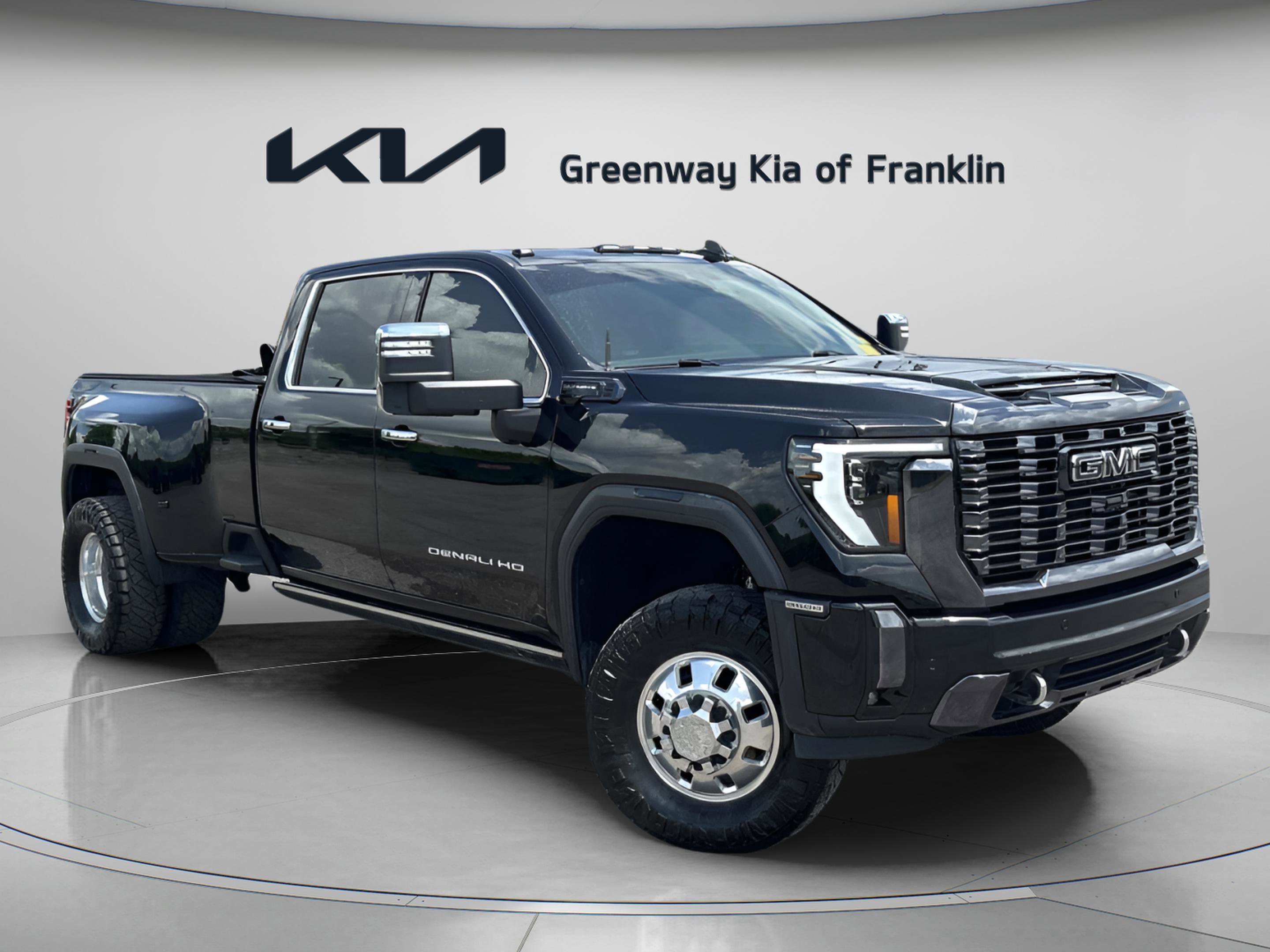 2024 GMC Sierra 4WD Crew Cab LB DRW Denali Ultimate's photo