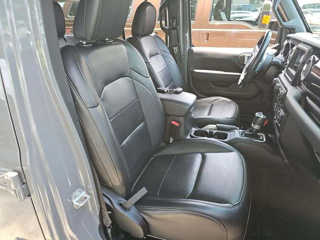 Used 2021 Gray Jeep Unlimited Sahara Altitude image 18