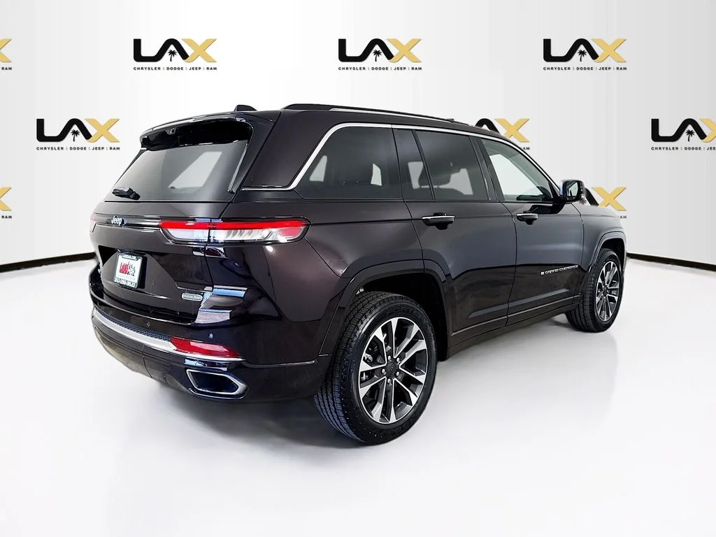 Used 2022 Brown Jeep Overland 4xe image 7