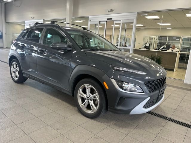 Used 2023 Gray Hyundai SEL image 2