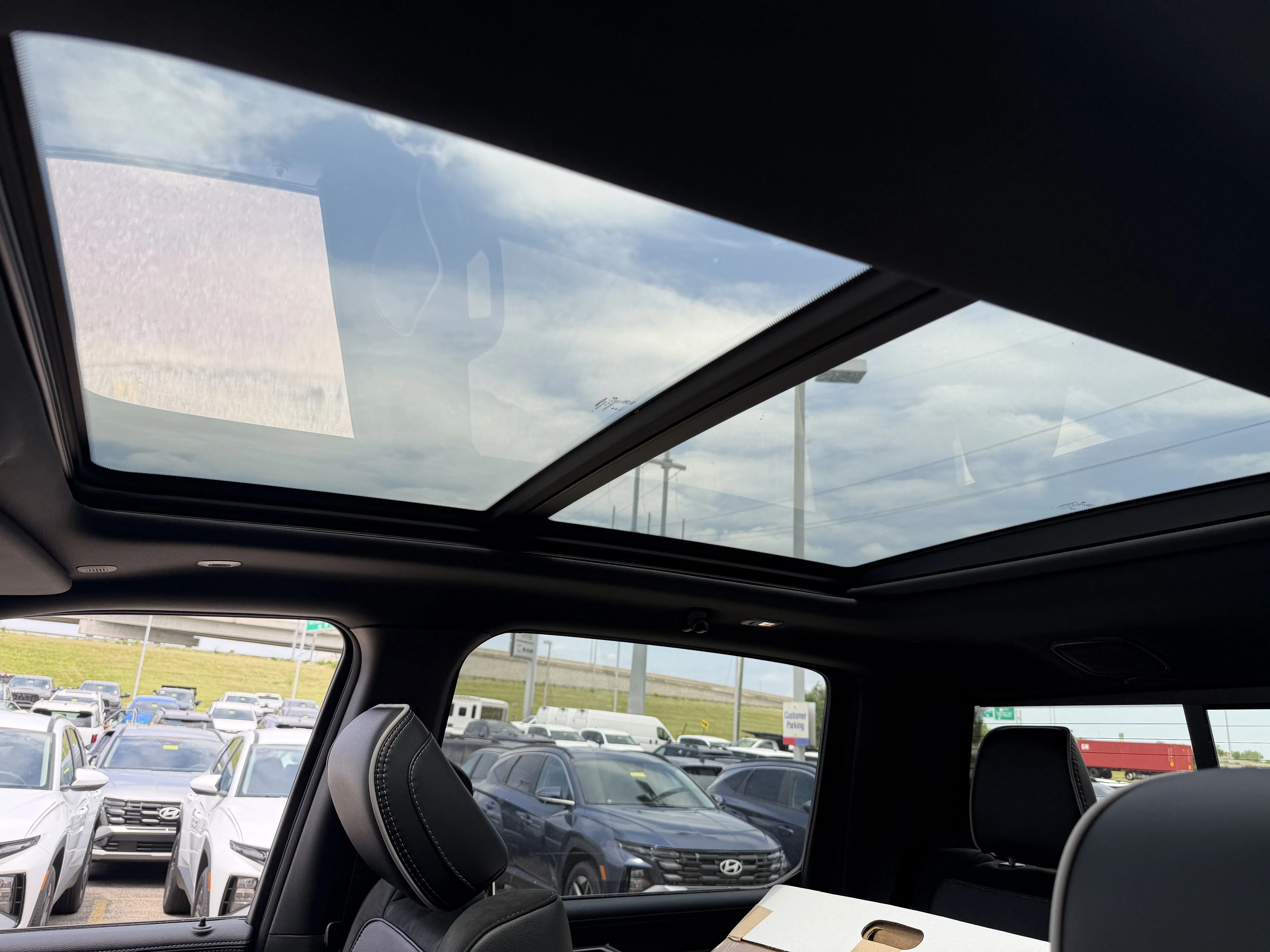 New 2026 Molten Red Pearl-Coat Exterior Paint RAM Laramie image 44