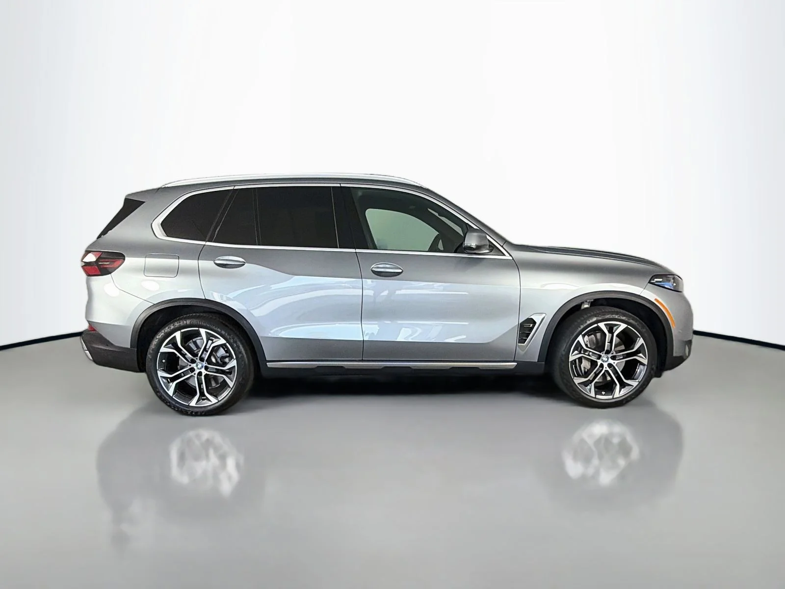 Certified Used 2024 Skyscraper Gray Metallic BMW xDrive50e image 8