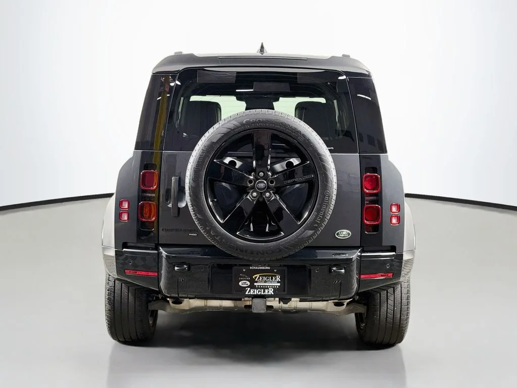 Used 2023 Gray Land Rover X-Dynamic SE image 6