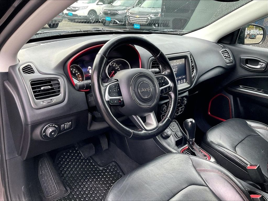 Used 2020 Granite Crystal Metallic Clearcoat Jeep Trailhawk image 8