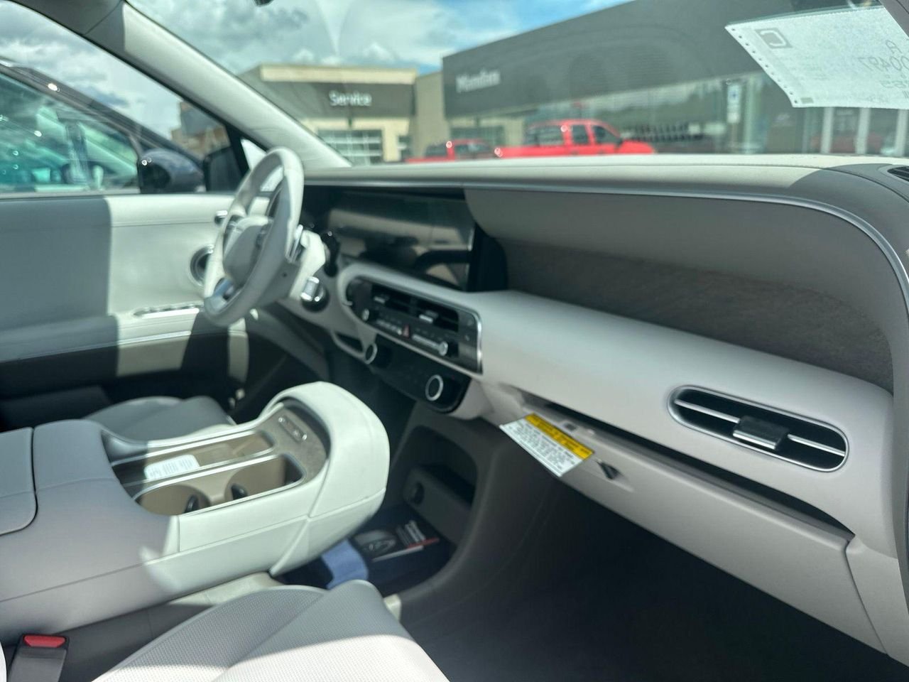 New 2026 White Hyundai SEL Premium AWD image 32