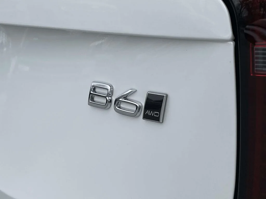 2026 Volvo XC90 Plus - Photo 26