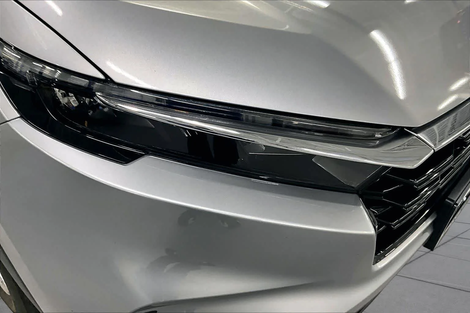 Used 2024 Lunar Silver Metallic Honda EX image 26