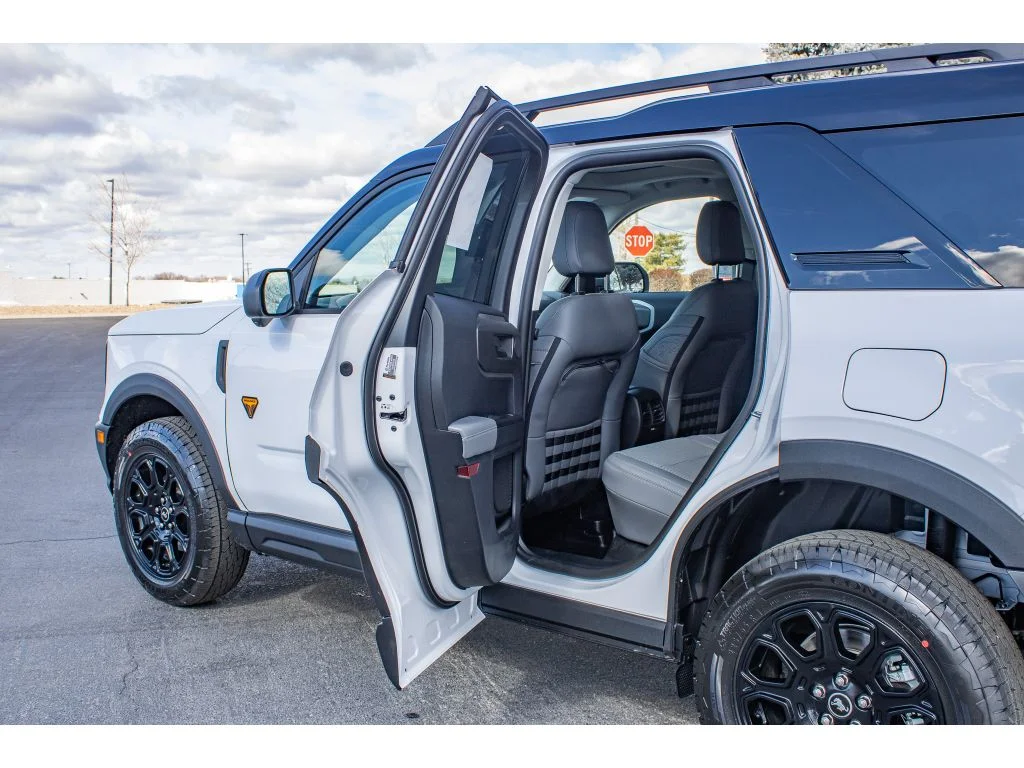 New 2026 OXFORD WHITE Ford Badlands image 38