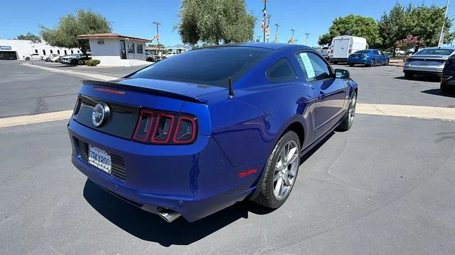 2013 Ford Mustang GT - Photo 4