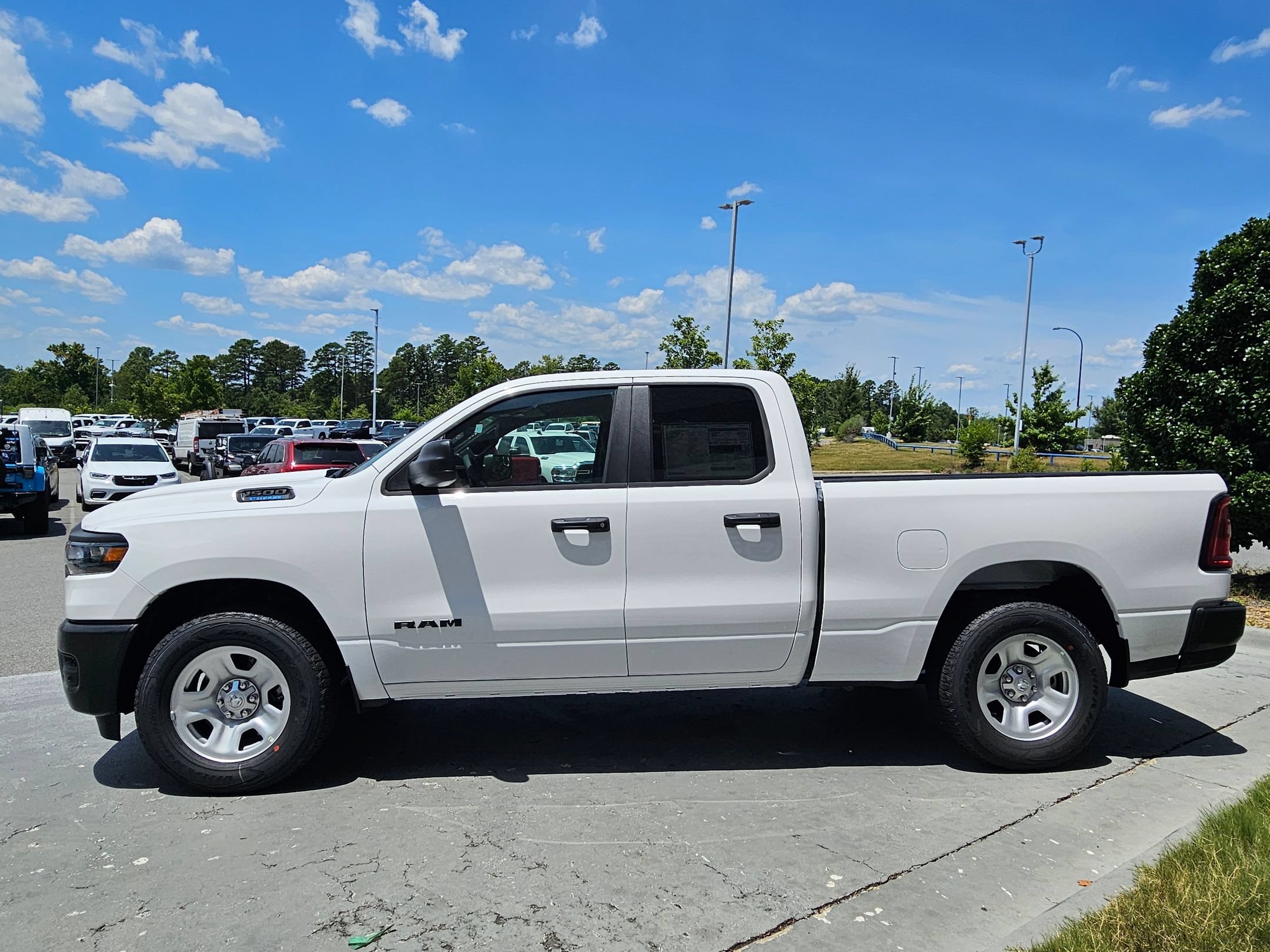New 2026 Bright White Clearcoat RAM Tradesman image 4